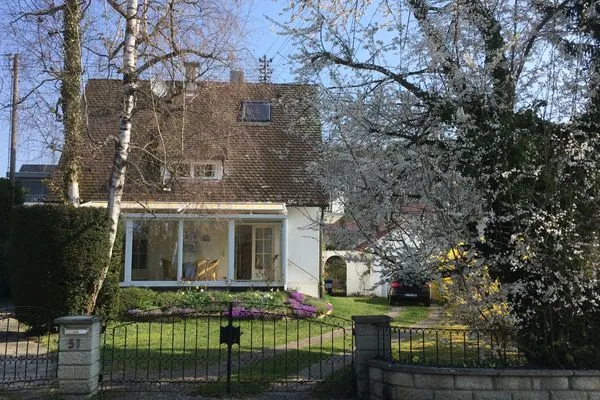 Hauptansicht  Dreimäderlhaus