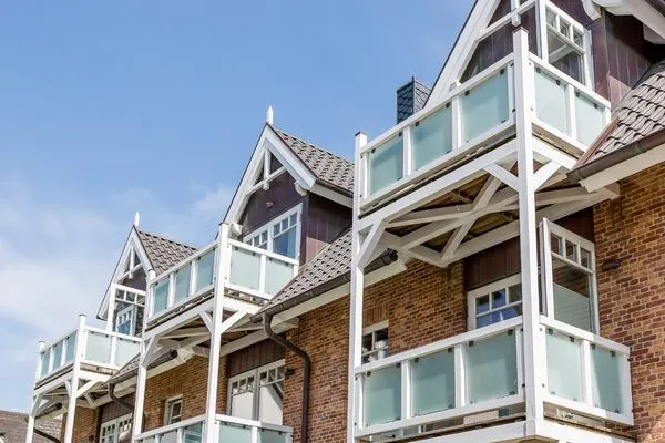 Balkon  Berthin-Bleeg-Str. 1, W4, Esprit 3