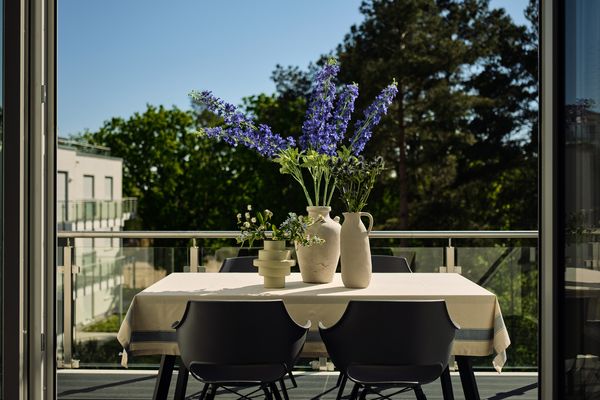  Apartment C14 Südbalkon mit Blick ins Grüne & Nutzung der Wellness- & Aktivbereiche im "Pine Hill Resort" Usedom - Balkon
