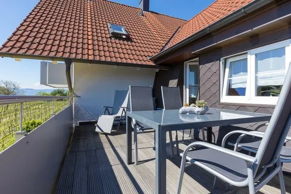 Ferienhaus Dani Ferienwohnung Pfänderblick Nonnenhorn - Blick vom Balkon in die Umgebung