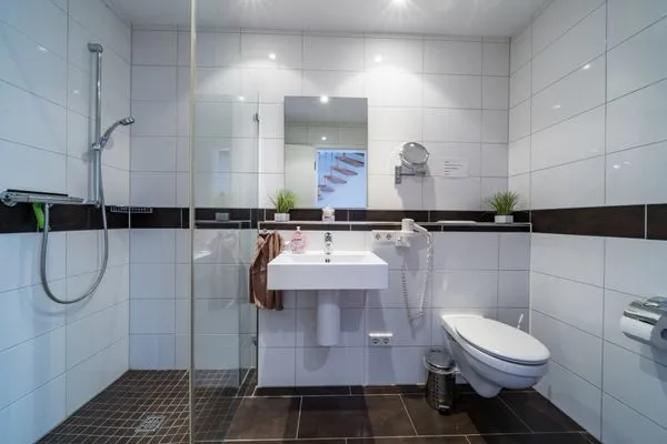 Badezimmer  Villa Wilhelmine - Ferienwohnung Jan