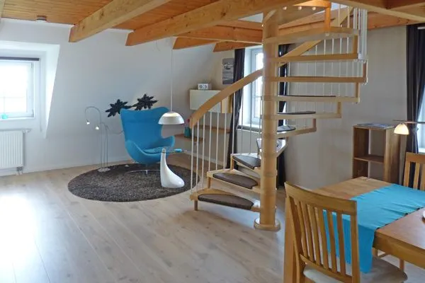 Wendeltreppe in der Ferienwohnung Bi a Maln in Nebel auf Amrum Haus Nordlicht Ferienwohnung *Bi a Maln*