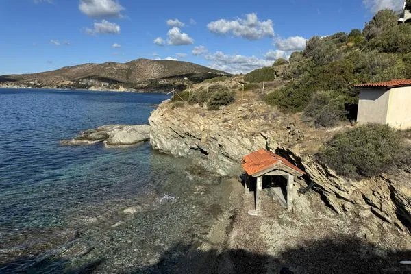 Landschftsblick vom Felsplateau  Orestis