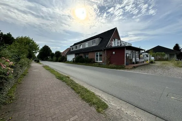 Das Haus in dem sich die Ferienwohung im EG befindet  Ankerplatz No. 8