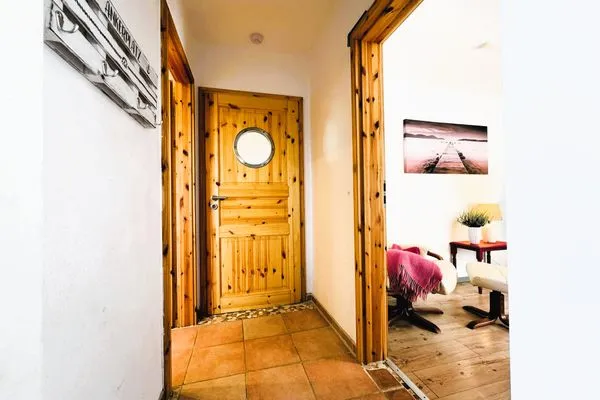 Eingangsbereich in der Wohnung mit Garderobe  Ankerplatz No. 8