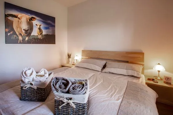 Schlafzimmer  Hus op de Wurth Ferienwohnung Austernfischer