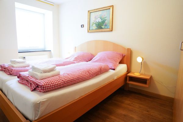 Altes Bauernhaus Katze Schmallenberg - Schlafzimmer Wohnung Katze