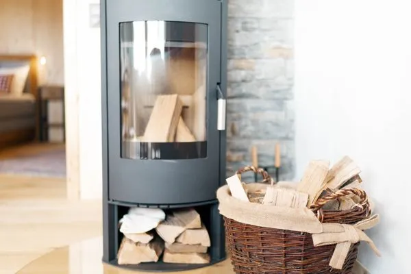 Kamin-/Ofen  Apartment Strohballenhaus