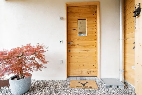 Hauptansicht  Apartment Strohballenhaus