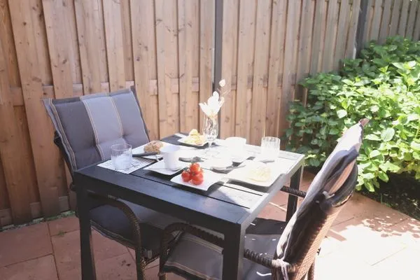 Terrasse  Kirchenweg 15b, EG