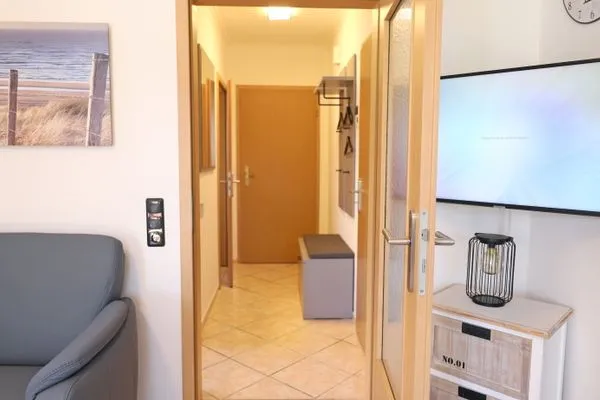 Wohnzimmer  Kirchenweg 15b, EG