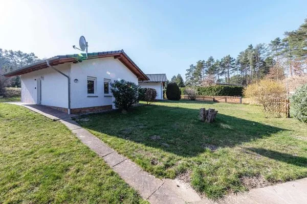 Ferienhaus MöwenNest Blick auf das Grundstück  MöwenNest