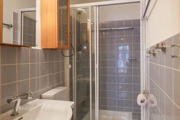 Badezimmer Haus Kiebitz Ferienwohnung Strandkörbchen