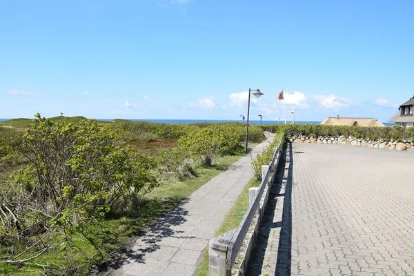 Nachbarschaft  Fernsicht 12E, DG