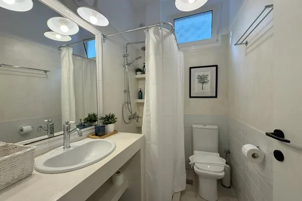 Bathroom  Philippos 1