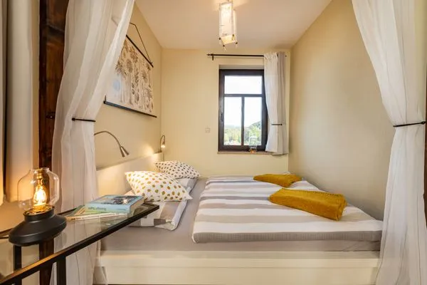 Schlafnische im Wohnzimmer  Ferienwohnung Villa Bourguet