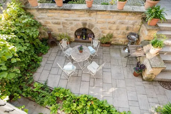 Blick auf die Terasse  Ferienwohnung Villa Bourguet