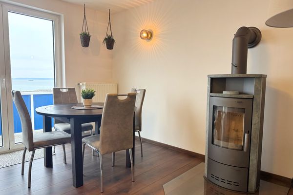 Kamin-/Ofen