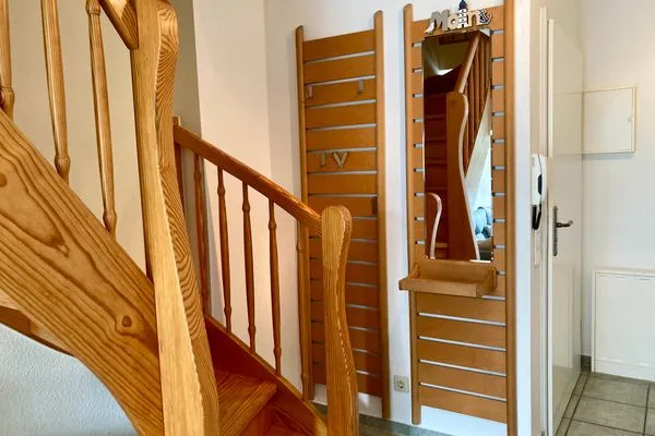 Garderobe und Treppe ins Obergeschoss Achtern Diek Achtern Diek 12b - Wohnung 5