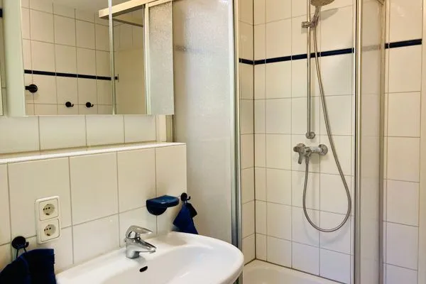 Badezimmer mit Dusche Achtern Diek Achtern Diek 12b - Wohnung 5