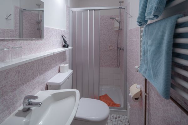  Haus Daubert Wohnung 1  - Badezimmer