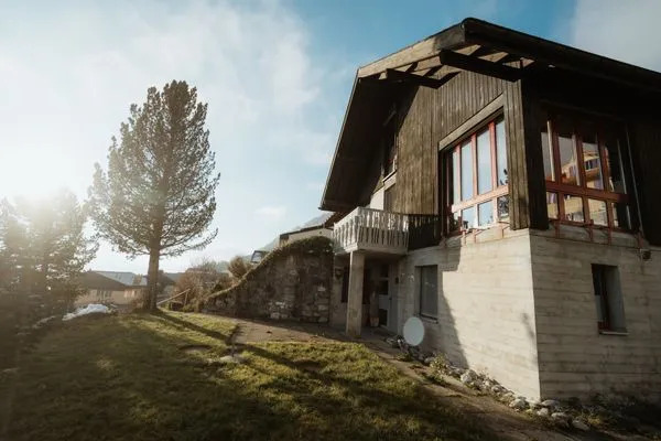 Fassade / Eingang  Ferienhaus Daheim