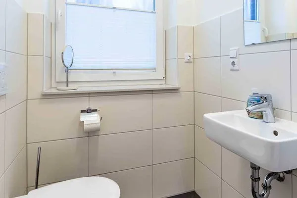 Badezimmer Haus Inseltraum Borkum Ferienwohnung Muschelsucher