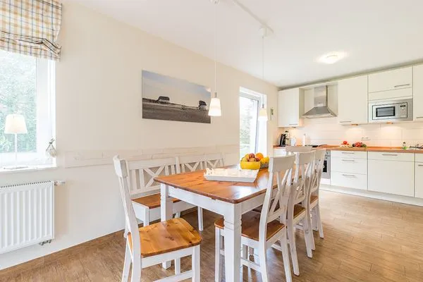 Küche / Küchenzeile  Broderhus Bude