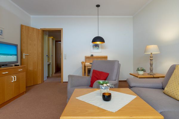  Haus Roseneck Wohnung 4  - Wohnzimmer