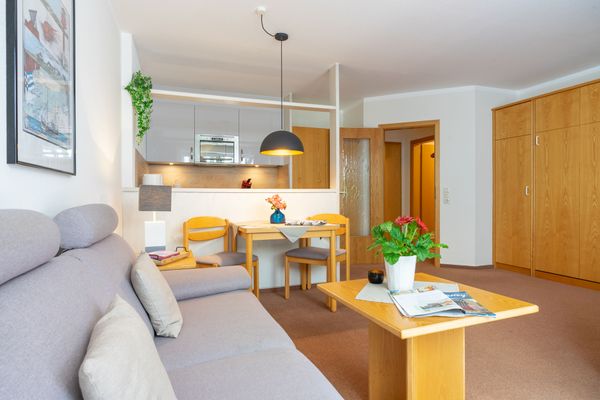  Haus Roseneck Wohnung 6 Norderney - Wohnzimmer