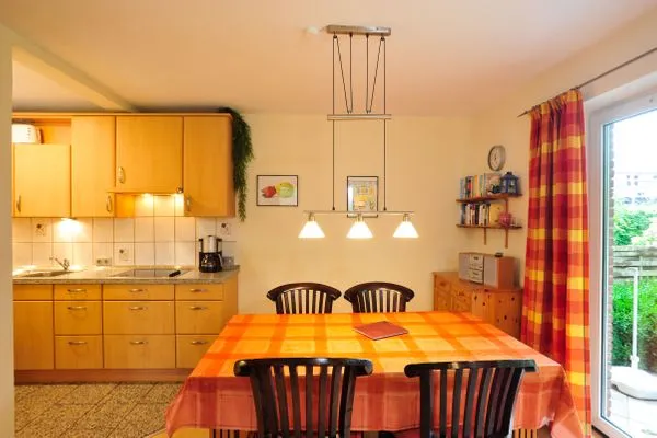 Küche / Küchenzeile  Dünensand