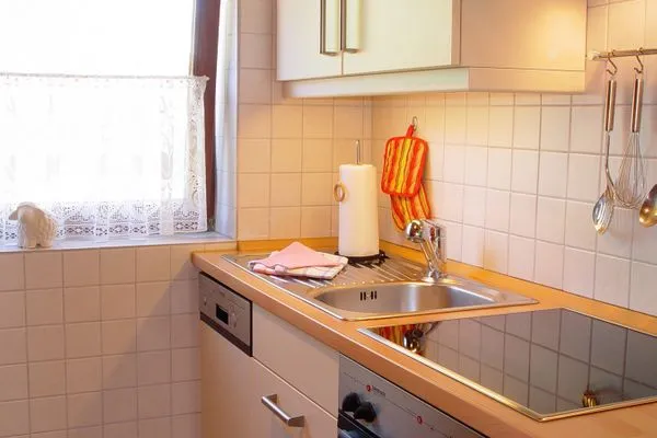 Küche / Küchenzeile  Hein OG