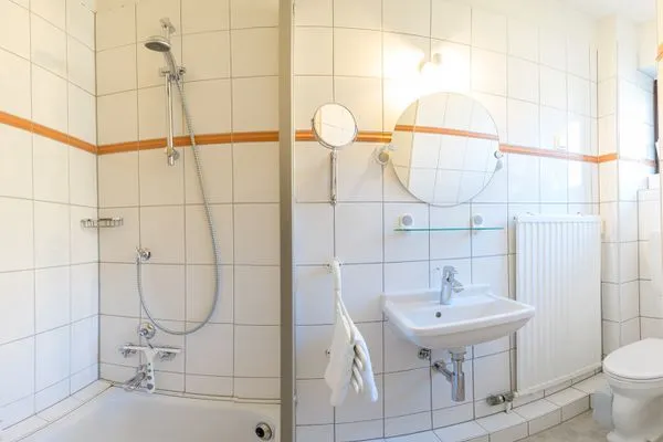 Badezimmer  Hus Waterkant 1 Backboord EG li.