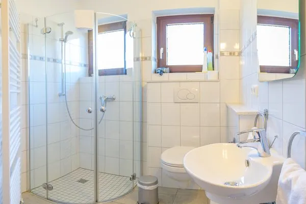 Badezimmer  Hus Waterkant 2 Stüürboord EG re.