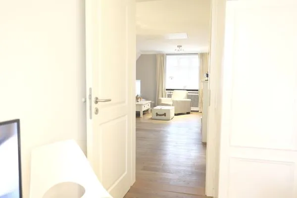 Empfang  Bundiswung 7, Whg.2, GB7