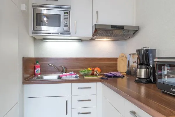 Küche / Küchenzeile  Luv & Lee App. 6