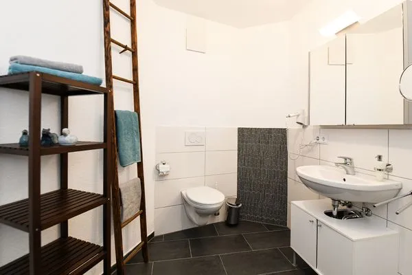 Badezimmer  Studio-Ferienwohnung 7a GOLDIGES ECK mit Terrasse