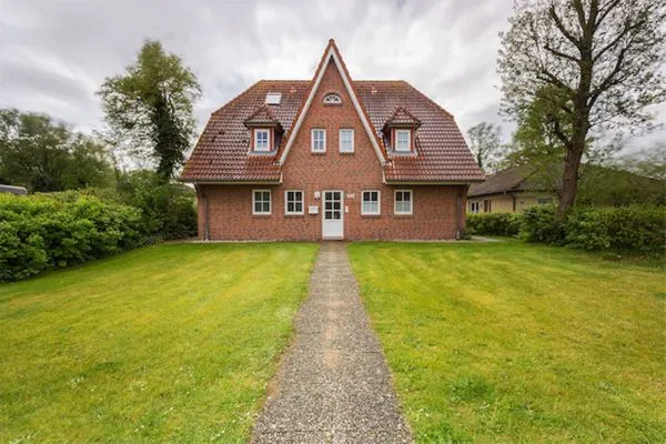 Hauptansicht  Friesenjung