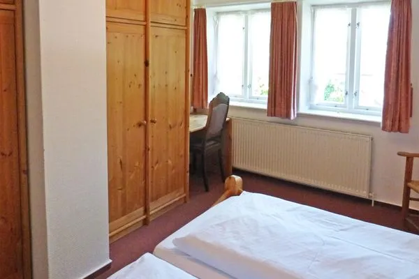 Schlafzimmer in der Ferienwohnung Sillo´s Hüs 3 in Nebel auf Amrum  *Sillo´s Hüs 3*