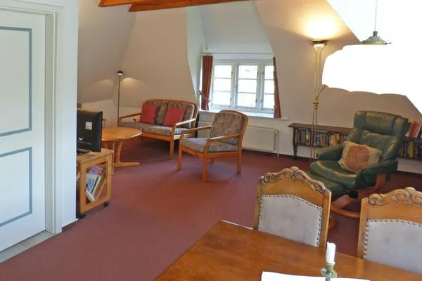 Wohnzimmer in der Ferienwohnung Sillo´s Hüs 3 in Nebel auf Amrum  *Sillo´s Hüs 3*