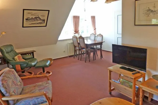 Wohnzimmer in der Ferienwohnung Sillo´s Hüs 3 in Nebel auf Amrum  *Sillo´s Hüs 3*