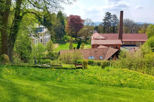 Blick über das historische Ensemble der Nachbarschaft  Ferienwohnung Parkblick