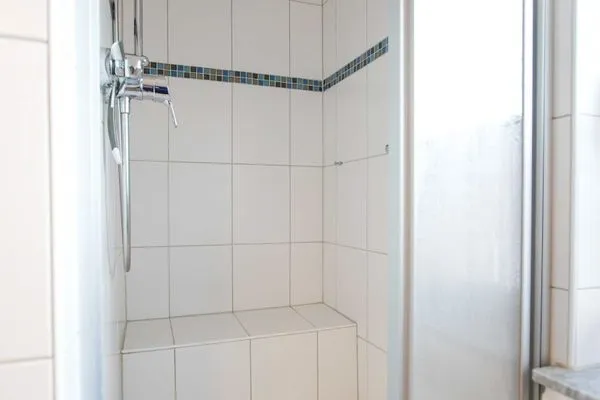 Badezimmer Süderhaus Ferienwohnung 9