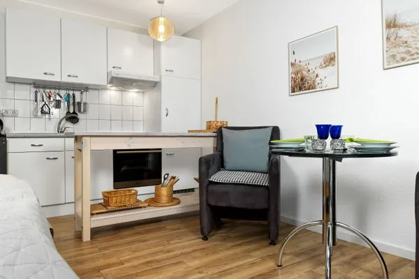 Küche / Küchenzeile Residenz am Yachthafen Mann un Fru