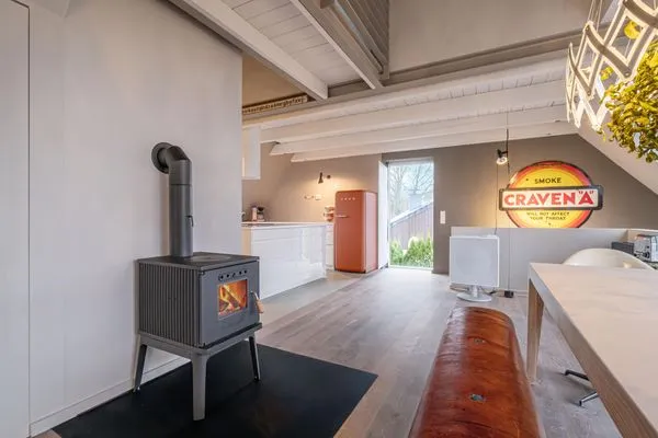 Wohnbereich im 1 OG mit Meerblick, TV-Ecke, Essbereich und Küche  Haifischsieben