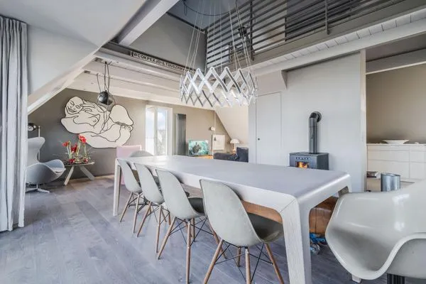 Wohnbereich im 1 OG mit Meerblick, TV-Ecke, Essbereich und Küche  Haifischsieben