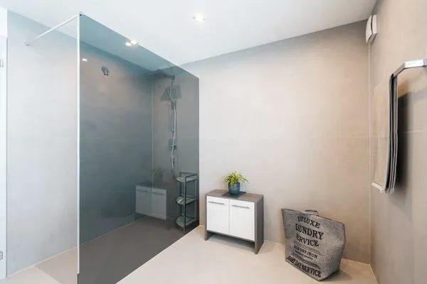 Bathroom  Chalet Lehni mit separatem Apartment