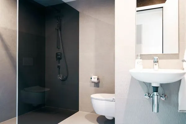 Bathroom  Chalet Lehni mit separatem Apartment