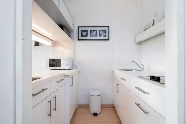 Küche / Küchenzeile Panoramic App. A06-5