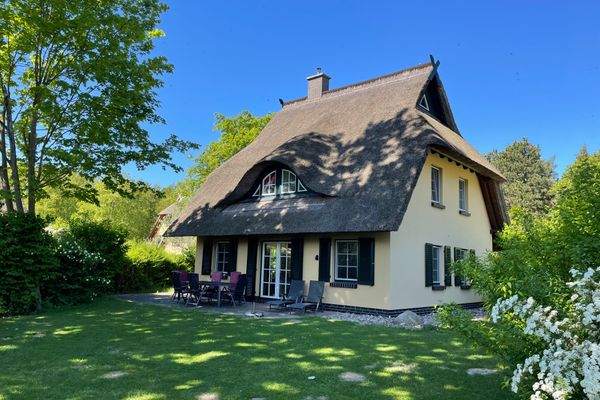 FERIENHÄUSER Küstenwaldvilla Ostseebad Dierhagen - 